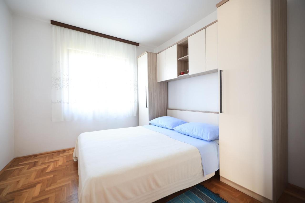 Apartments Ana Петрчане Экстерьер фото