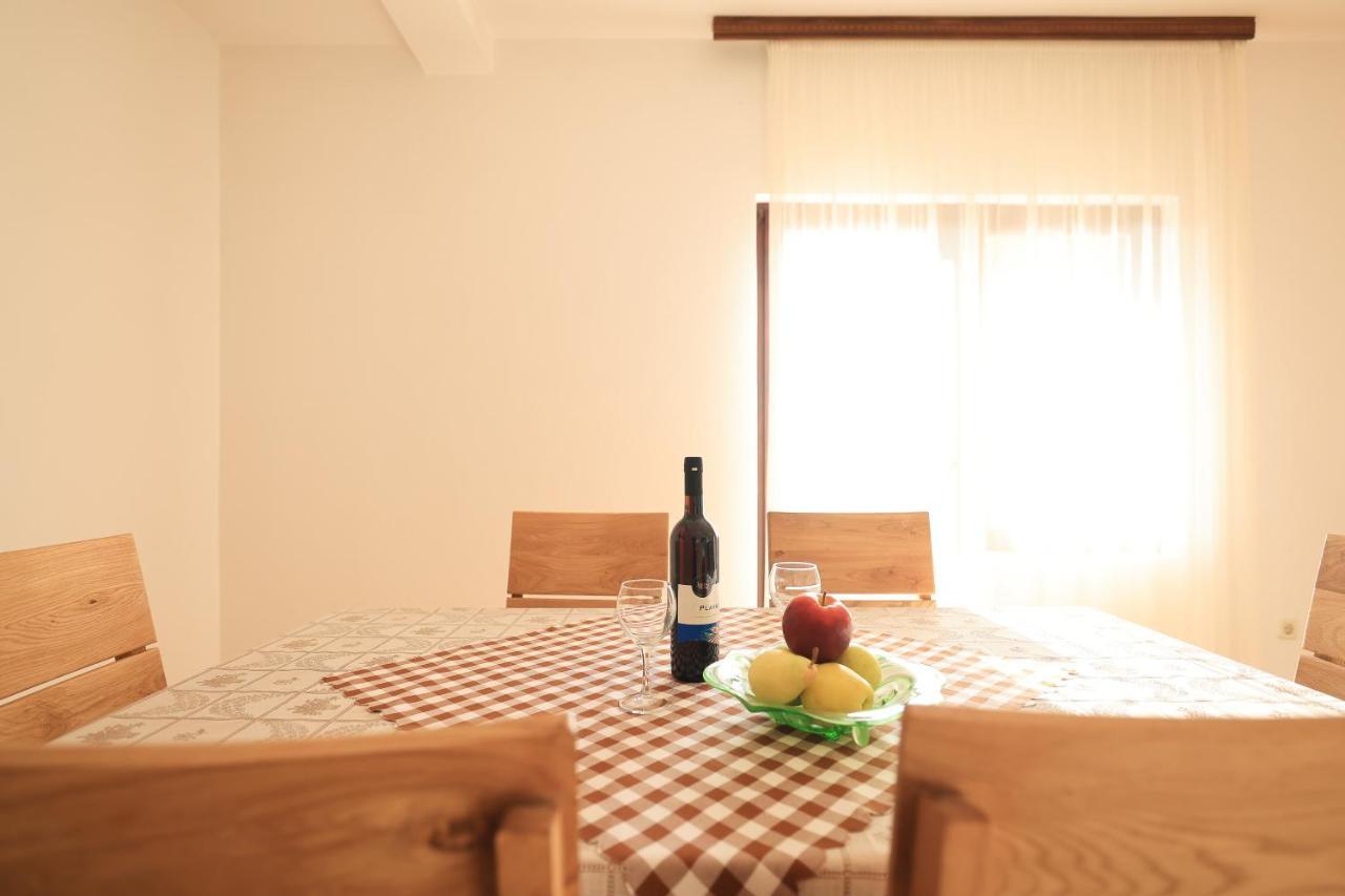 Apartments Ana Петрчане Экстерьер фото