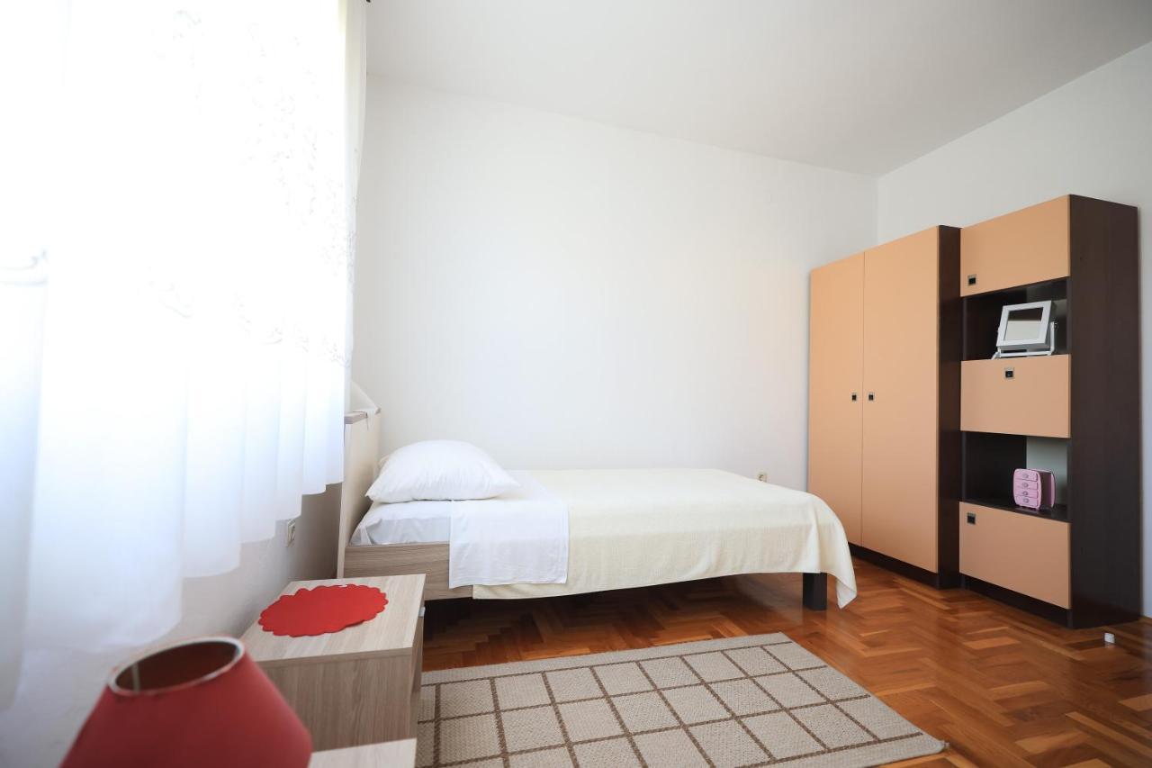 Apartments Ana Петрчане Экстерьер фото