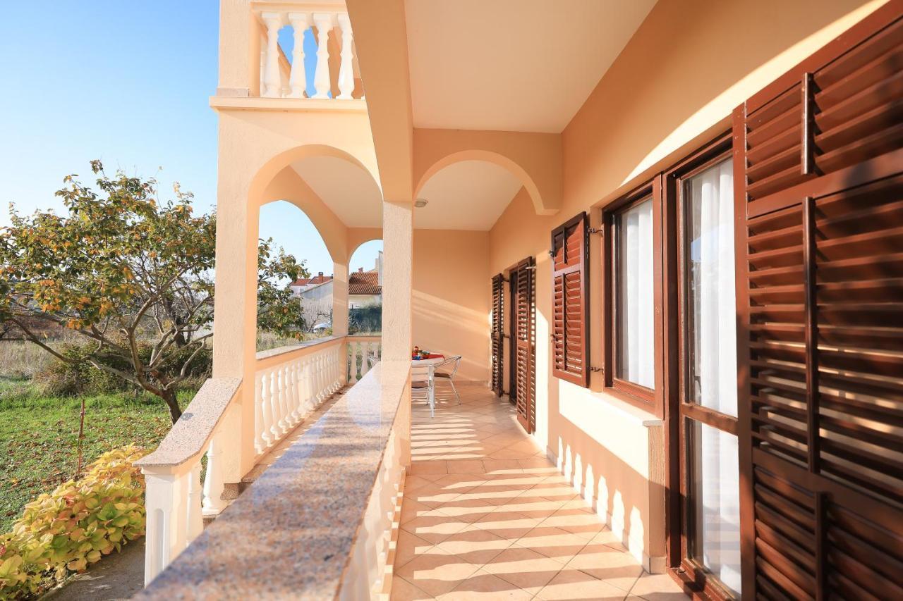 Apartments Ana Петрчане Экстерьер фото